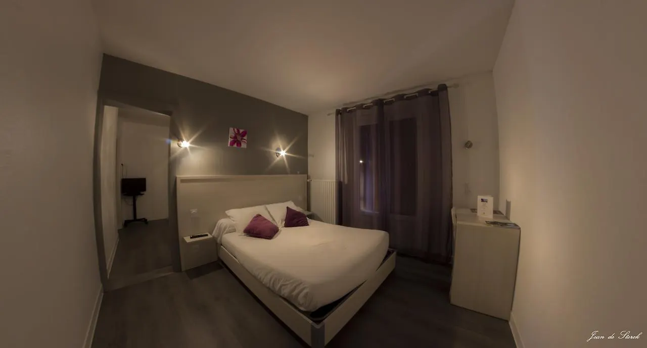 Logis Hotel Le Pont D'Arcole Riscle 2*,